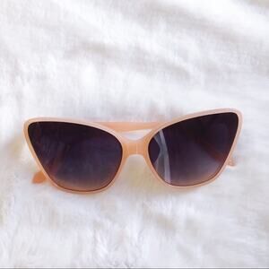 Amelia Pink Cat Eye Full Rim Sunglasses